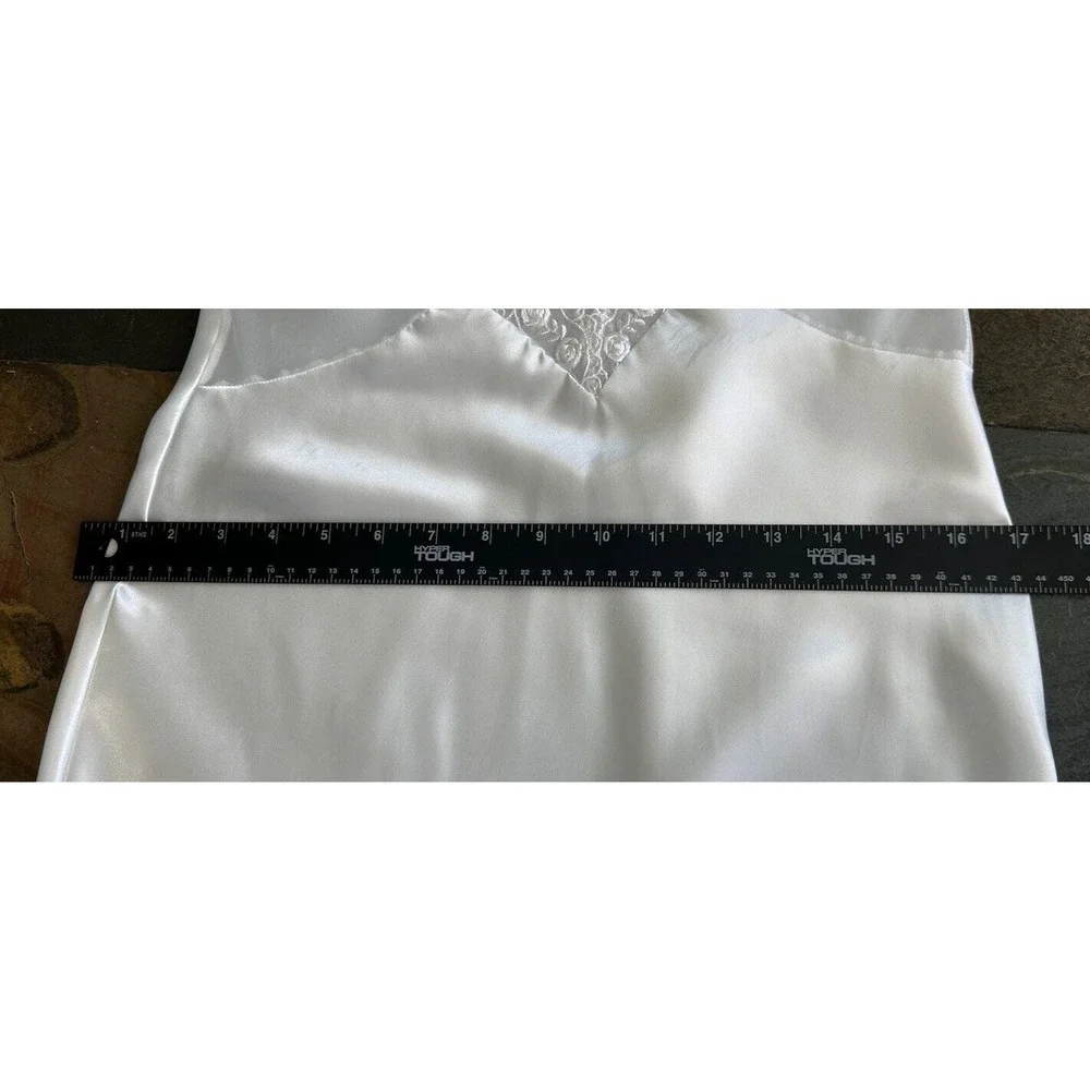 Val Mode Lingerie White Beaded Slip Dress Size Small Vintage 90’s Gown Dainty​​​ - Picture 11 of 13